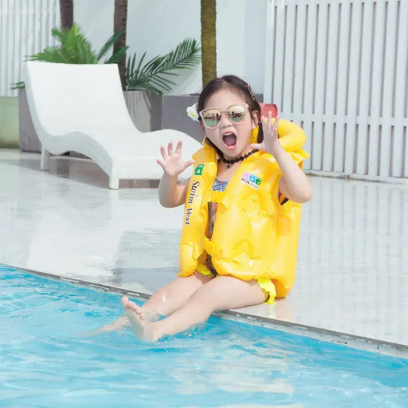 Inflatable baby swim vest with adjustable straps